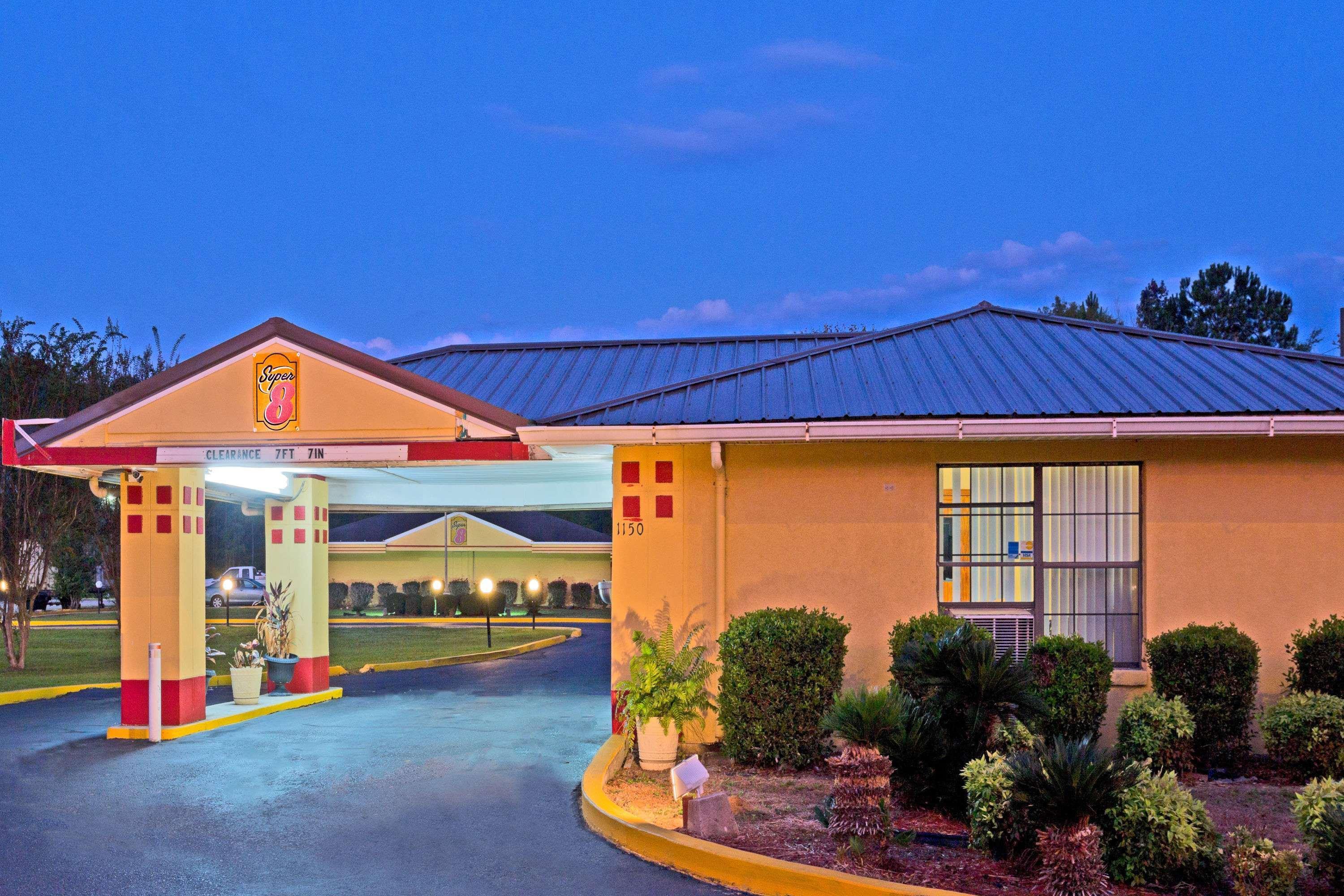 Super 8 By Wyndham Chipley Hotel Luaran gambar